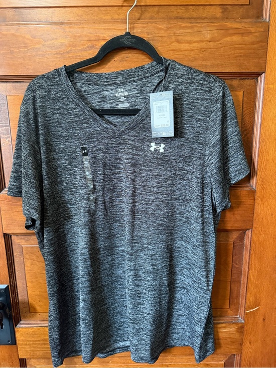 Under Armour Tops - Under Armour Women’sHeather Gray Short-Sleeve Performance V-Neck Shirt